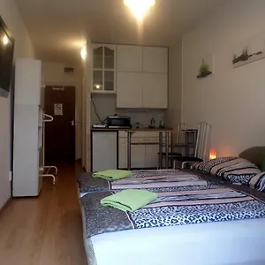 Leslie , Budapest Hungría