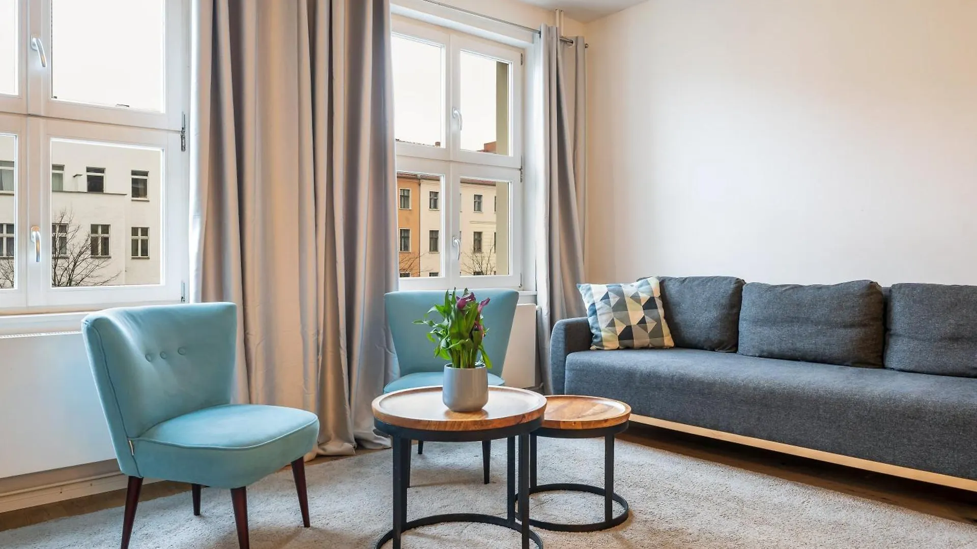 Downtown Apartments Torstr, 4 Unique Units From 1-3 Bedrooms Germany